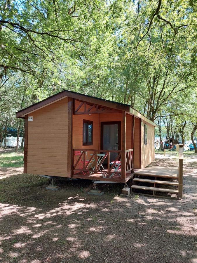 Camping Vila De Sarria Exterior foto